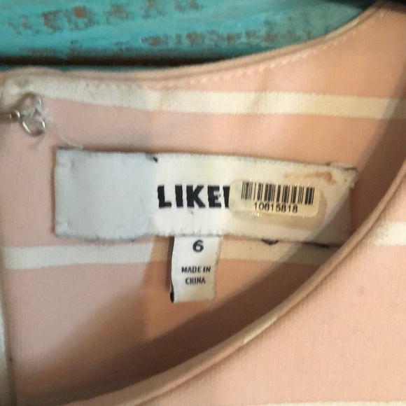 Pink and white striped dress with cuff sleeve - Picture 2 of 3